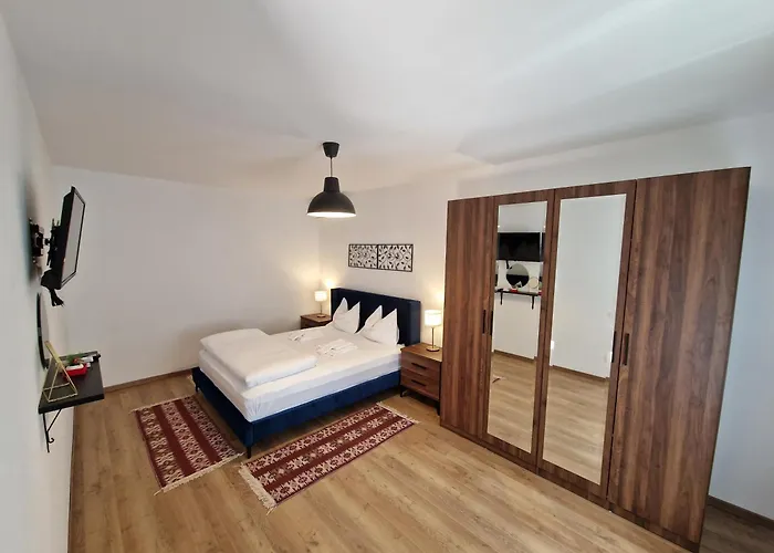 Maximus Apartments